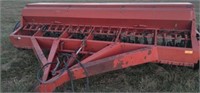 IH 5100 Soybean Special 21 Hole Drill