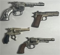 714 - MINIATURE COLLECTIBLE GUNS (Q44)