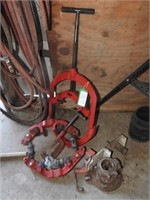 REED / RIDGID PIPE CUTTERS AND CHAIN VISE