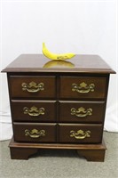 Small Chippendale-Style 3-Drawer Mahogany Dresser