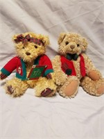 2 Christmas teddy bears