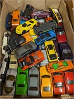 TRAY OF DIE CAST MINIATURE CARS