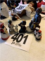 (6) Collectible Figurines (DSDen)