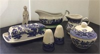 Oriental lot of China serving pieces include