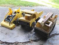 Plastic Bulldozer Toy & Metal Tonka Trucks