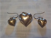 Marked sterling pendat & earrings approx wt 5.3