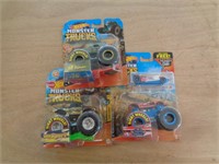 3 - HOT WHEELS MONSTER TRUCKS - MIB