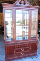 Lighted Drexel Chippendale China Cabinet (Matches