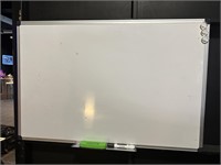 DRY ERASE BOARD - APPROX 4x3