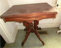 wal. rectangle top parlor table w/burl panels