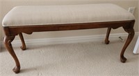 Q - WOODEN BENCH W/ UPHOLSTERED SEAT (D14)