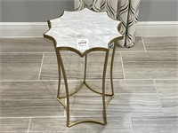 ACCENT TABLE