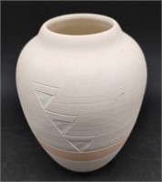 (E)Vintage Sioux Accent Vase Pottery (5"in. Tall)