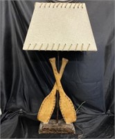 RUSTIC TABLE LAMP / WORKING CONDITION