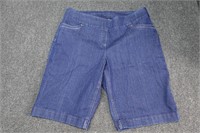 Westbound Woman Long Denim Shorts Size 20W