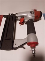 central pneumatic 18 gauge 2 in 1 nail gun