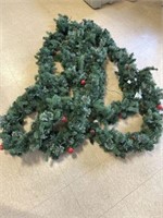 (4) 9ft sections Working garland w lights & bells