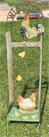 4' Hen & Rooster Welcome Trellis