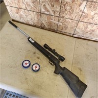 .22 cal Air Rifle w Scope