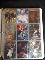 Shaquille Oneal Binder of 130 Cards