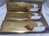 3 - Lindt Milk Chocolate bars. 300g. BB 31/08/24