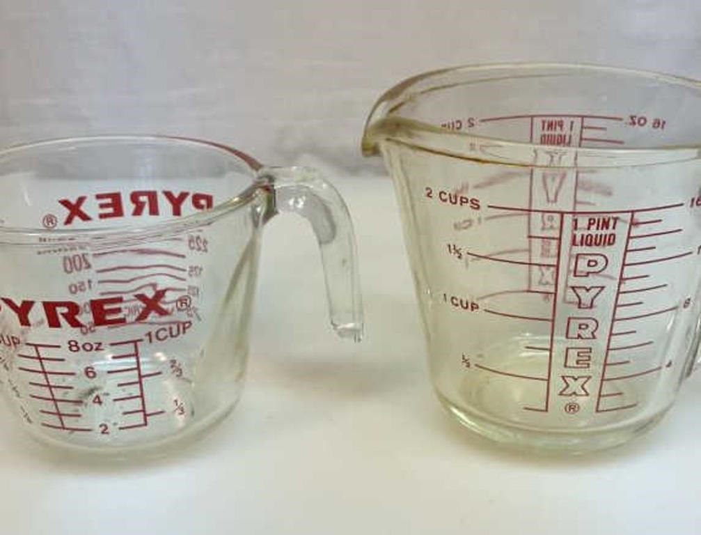 Two Vtg Pyrex measuring cups