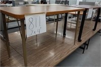 1 Table (2 x 4 )
