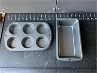 Wilton muffin and loaf pan
