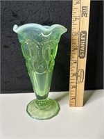 LE Smith Mint Opalescent Glass Bud Vase