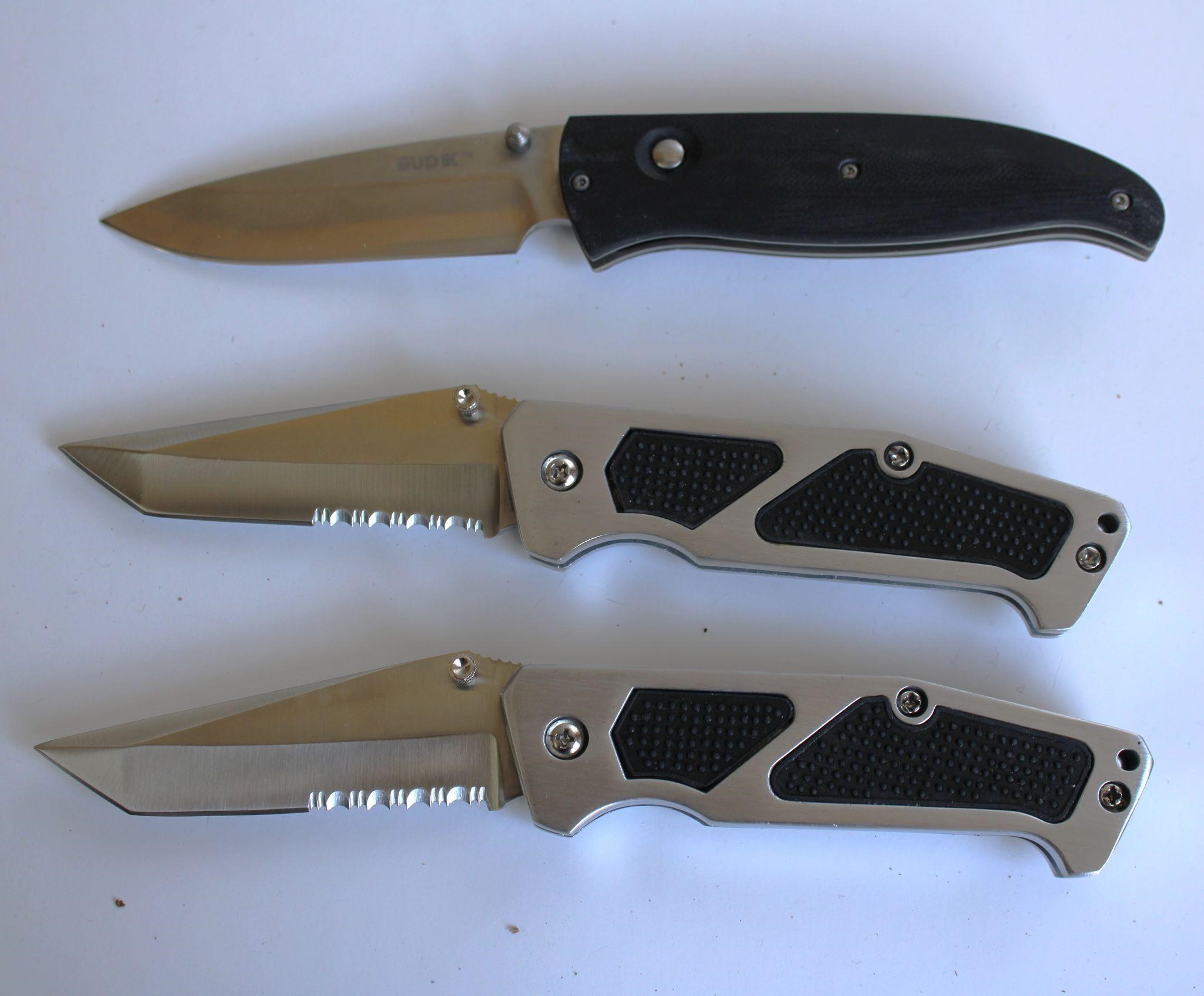 New Pocket Knives set of 3