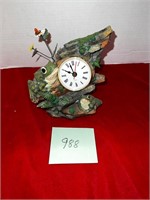 CUTE BISQUE FROG CLOCK