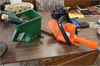 Hedge Trimmer & Garden/Lawn Tools Lot