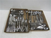 2 Trays Stainless flatware