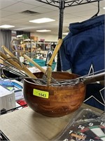 LARGE WOOD SALAD BOWL / UTENSILS