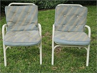 (4) 2- Vintage Strap Lawn Chair w/ Cushions +