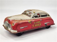 VINTAGE COURTLAND WIND UP TIN FIRE CHIEF CAR