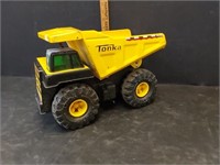 2012 TONKA DUMP TRUCK