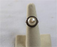 Pearl dinner ring