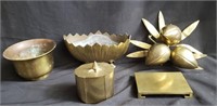 Group of miscellaneous brass items