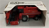 Case IH 1680 Combine NIB