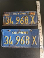 2 matching vintage California license plates