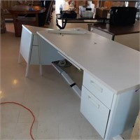 2 piece L Shaped Desk. Wood top with metal