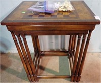 GAME TABLE W/ NESTING TRAY TABLES & CHESS SET