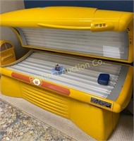 *OFF SITE* UWE Tropical Series Tanning Bed