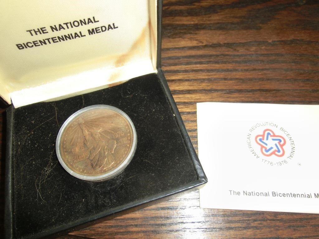 National Bicentennial bronze medal 1976 w/case