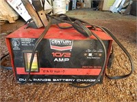 CENTURY 6 / 12 V BATTERY CHARGER