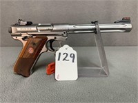 129. Ruger Mk. IV Target, Hunter .22LR, 6 7/8”