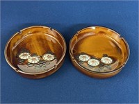 (2) Vintage Ashtrays with Daisy design, Made in