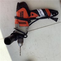 BLACK AND DECKER HEAVY DUTY DRILL