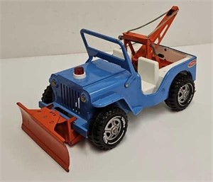 Tonka Pressed Steel Jeep Plow Wrecker Toy